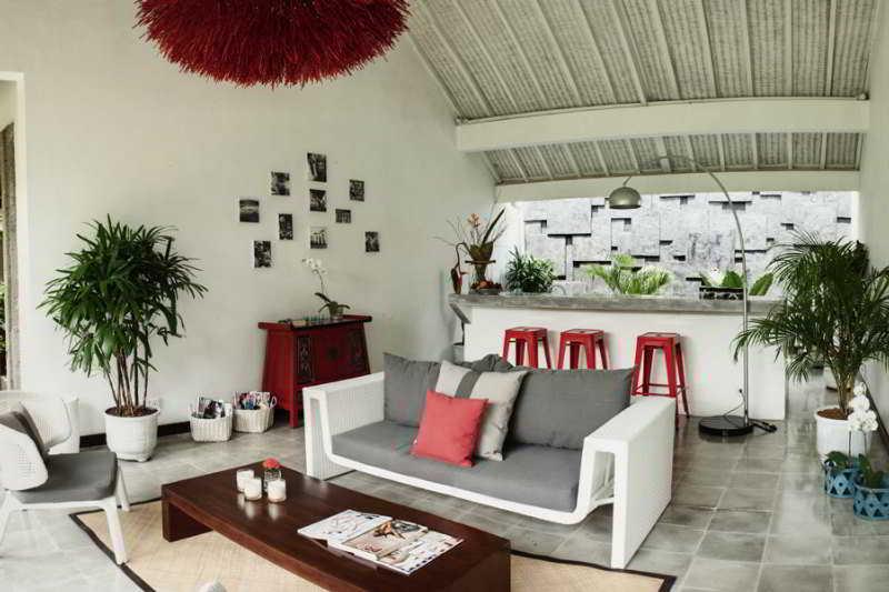 Hotel 3vkerobokan 4*