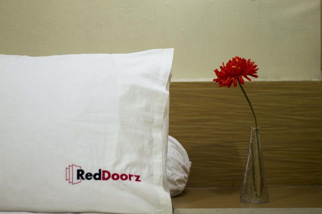 Reddoorz Near Double Six Rumah tetamu