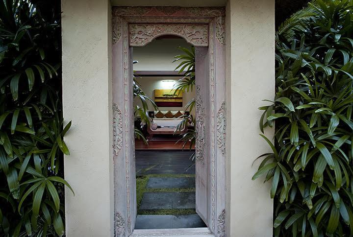 Biệt thự Bali Lotus Seminyak (Bali)