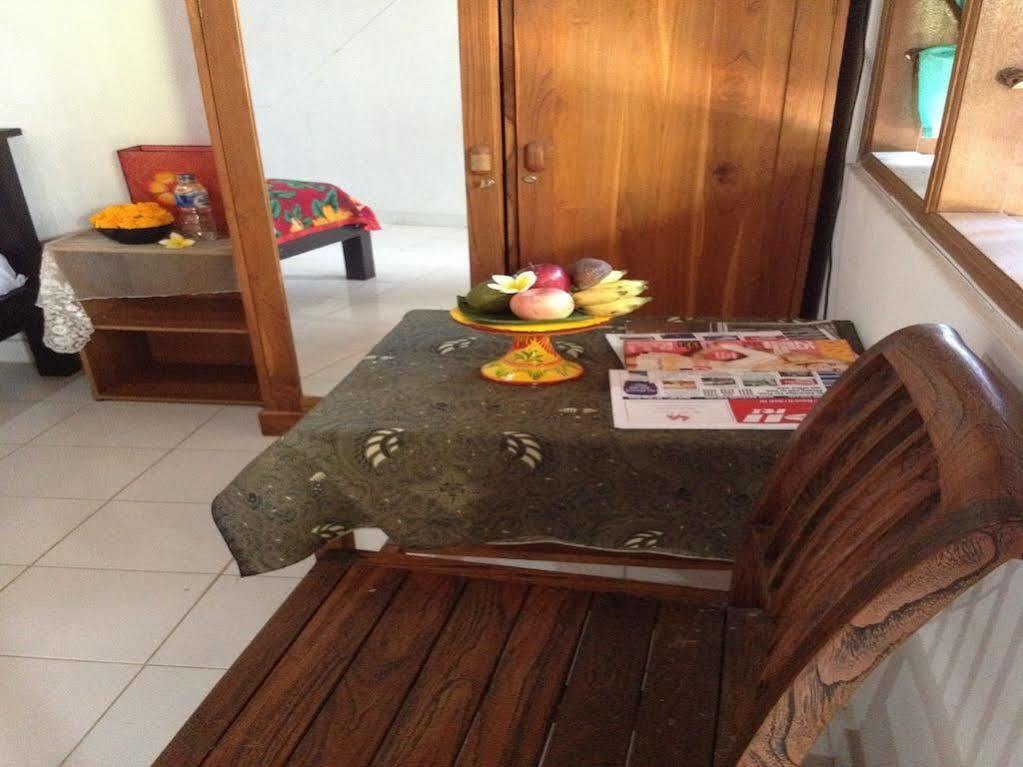 Hotel Oyo 90532 Verra 2*