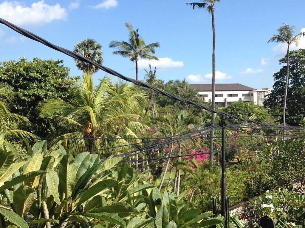 Oyo 90532 Verra Hotel