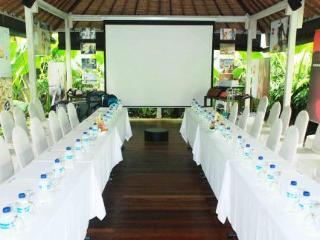 3vkerobokan Seminyak (Bali)