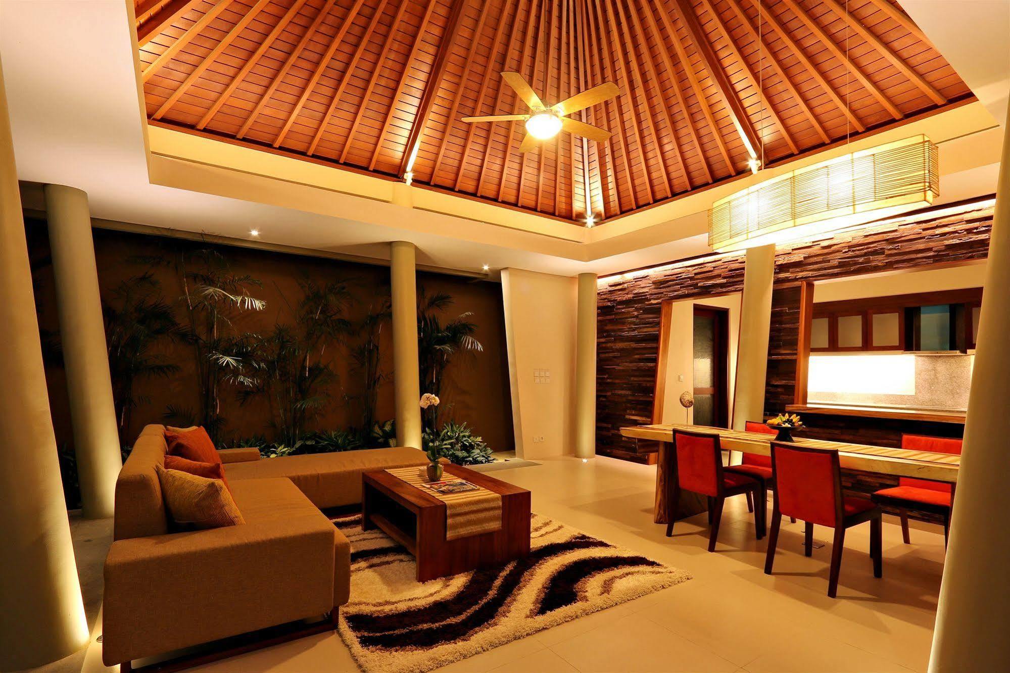 The Kasih & Villa Seminyak (Bali)
