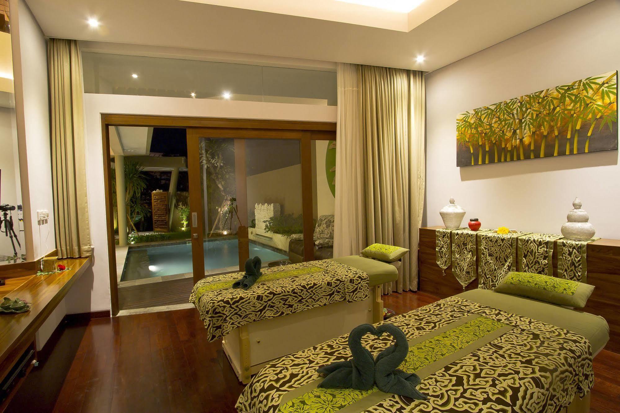 The Kasih & Villa Seminyak (Bali)
