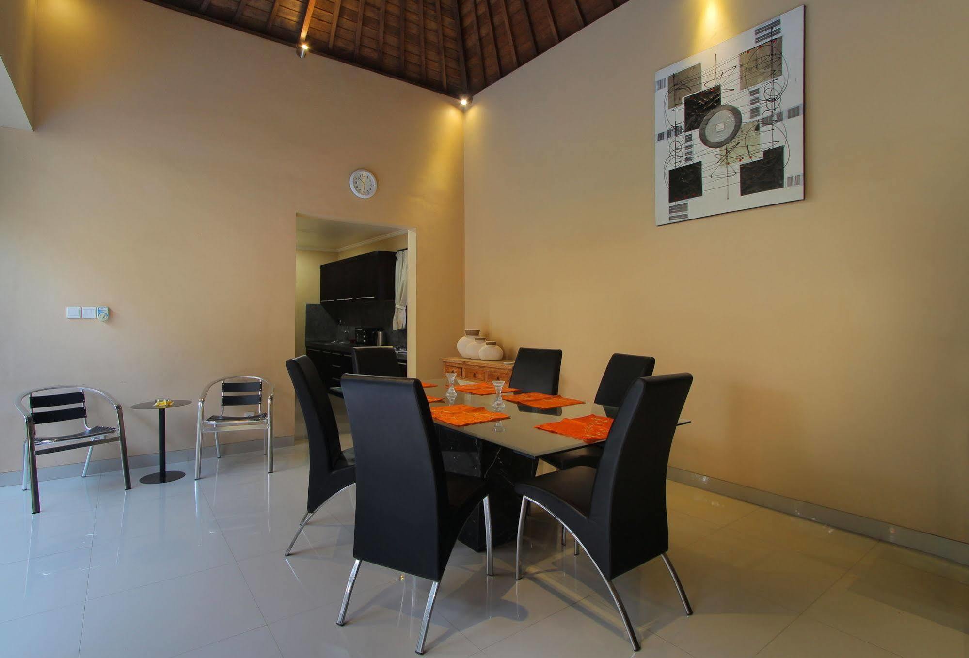 Lotus Tirta Hotel Seminyak