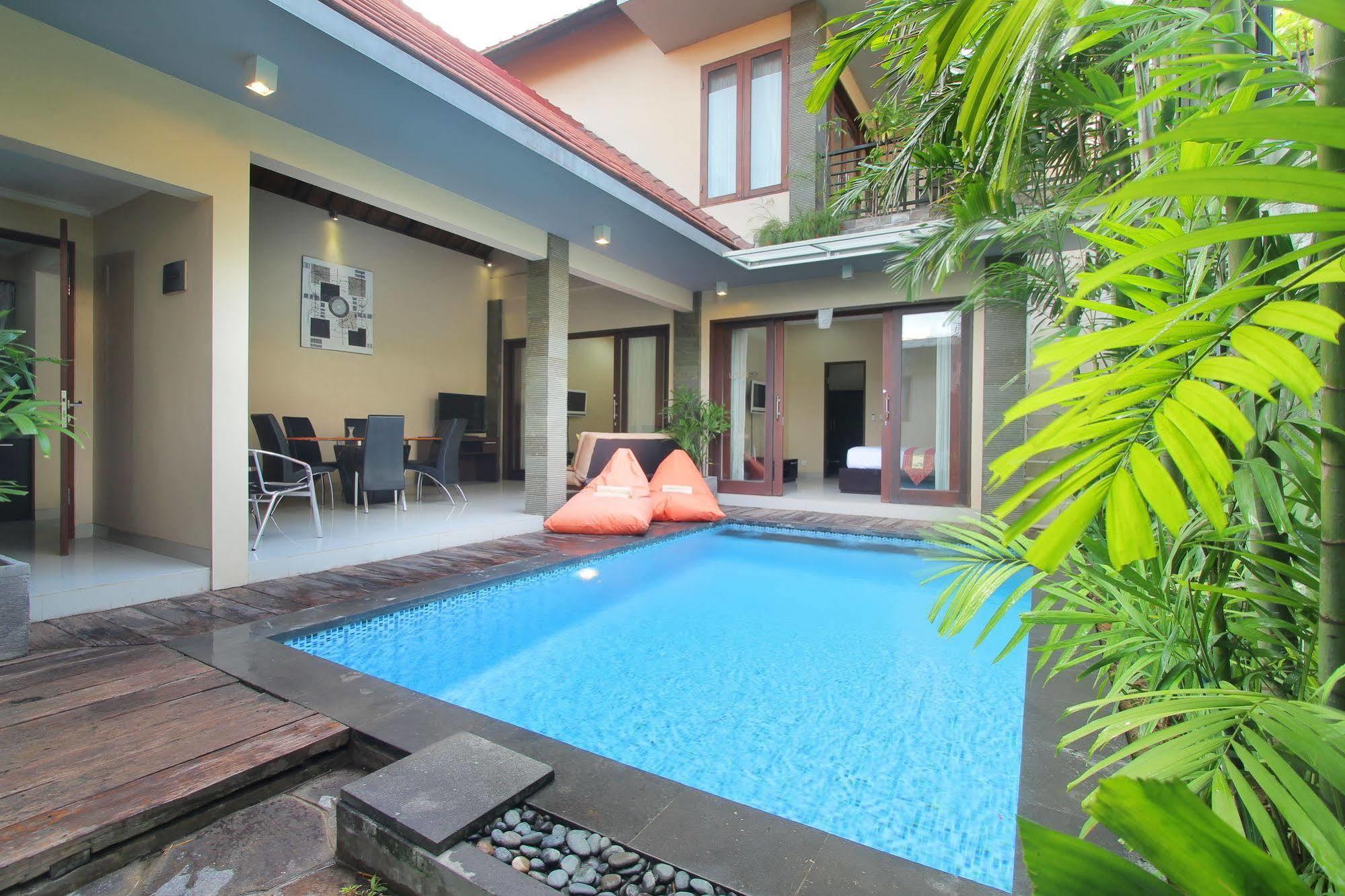 Lotus Tirta 3* Seminyak