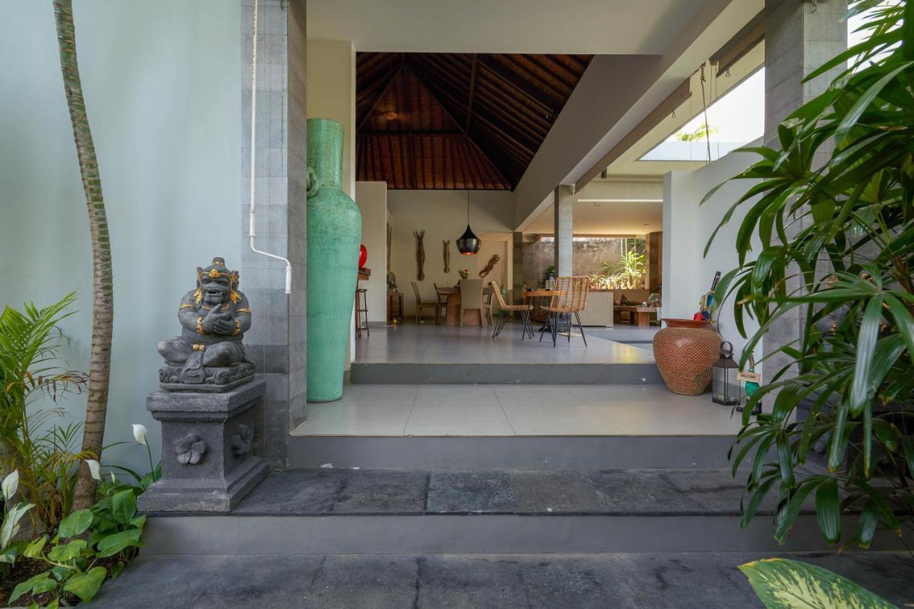 Koru Villa Seminyak (Bali)