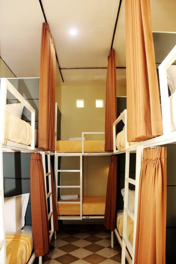 Hostel Ala *