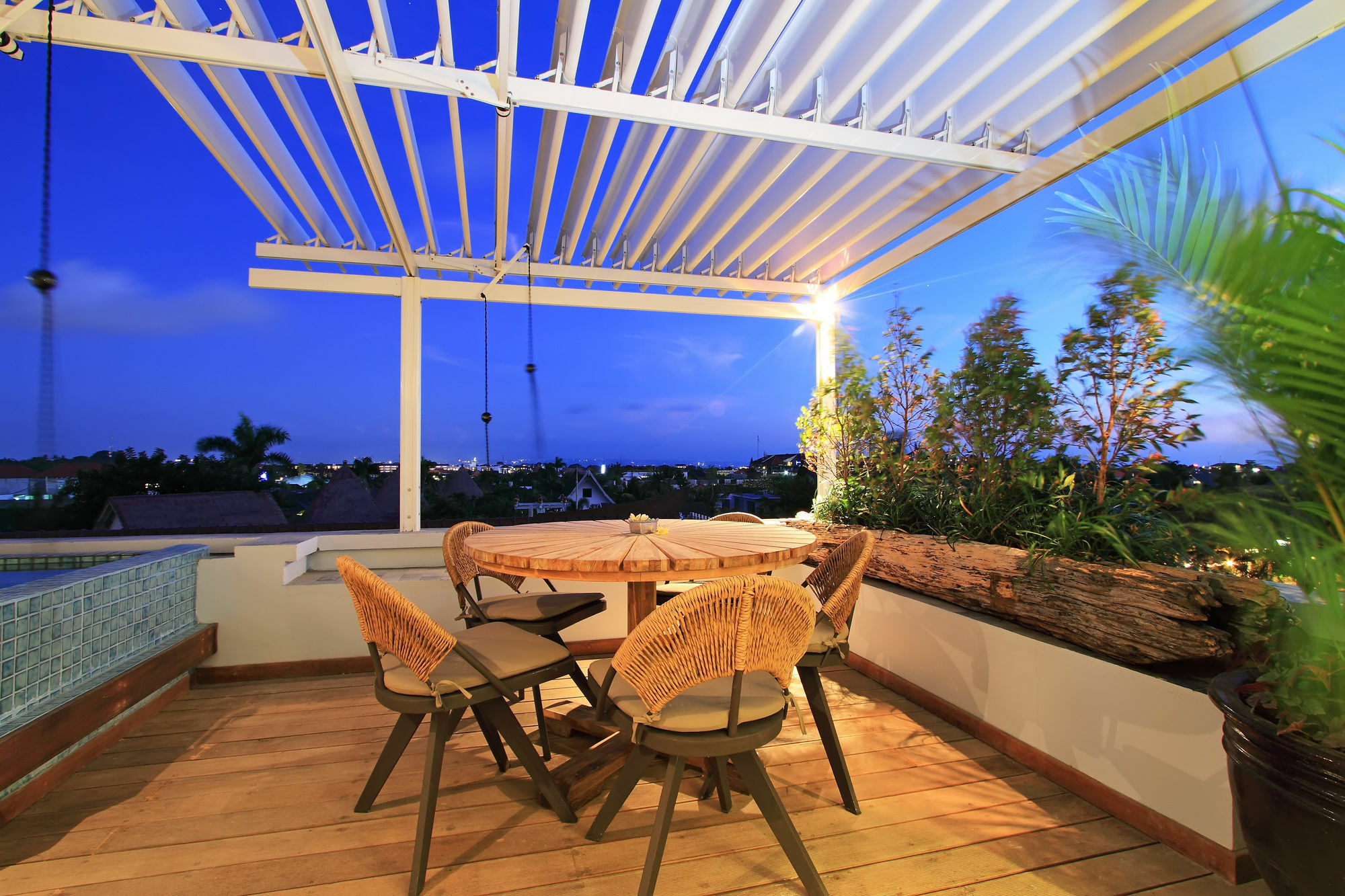 Sandikala Penthouse - Rooftop 1 Bdr With Amazing View - Oberoi