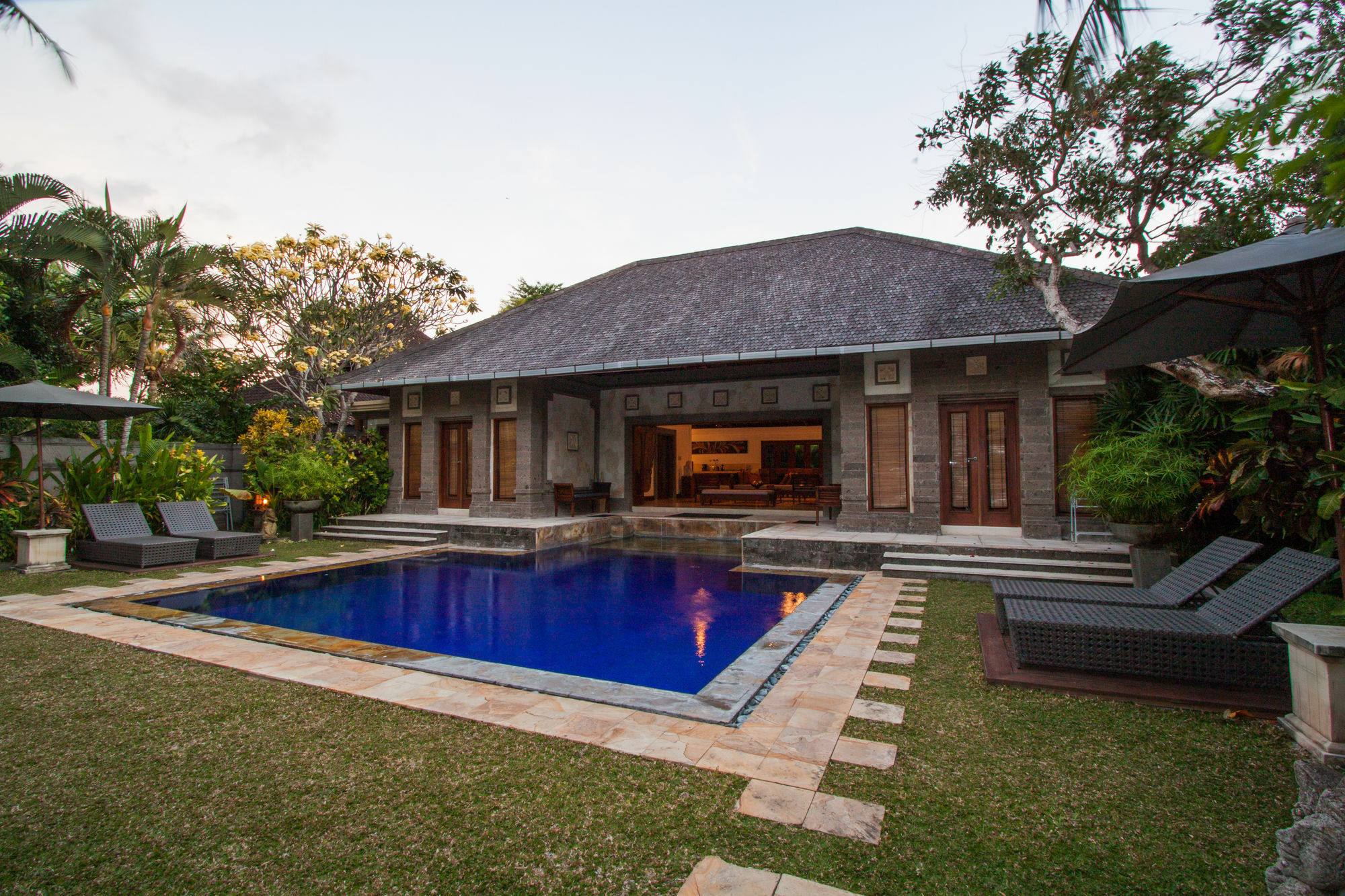 Dewata Villa Seminyak (Bali)