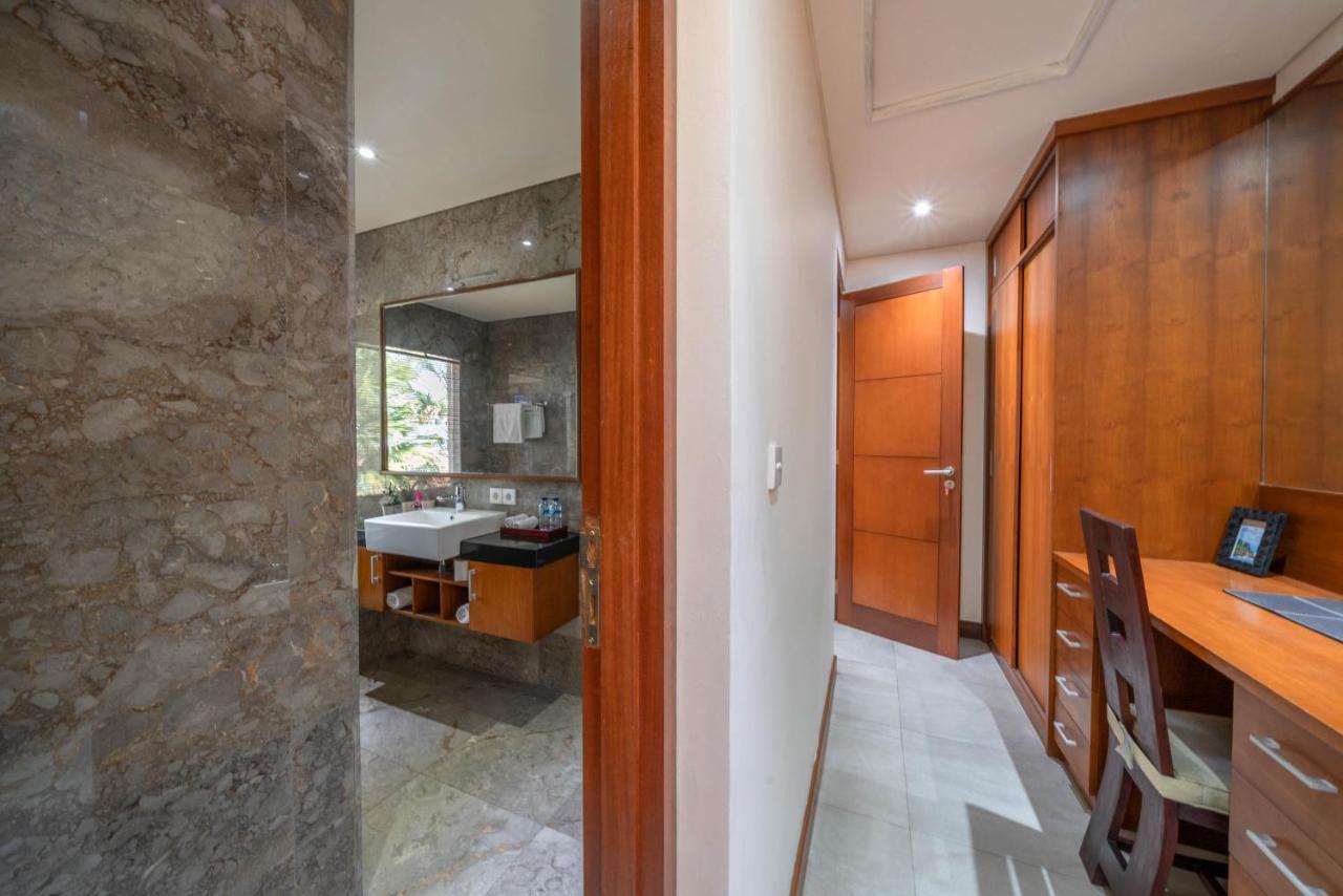 Seacluded 2 - Cozy 3br Pool In Vila Seminyak (Bali)