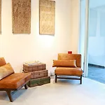 Hu\'U Villas