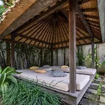 Villa Nikaia By Villa Finder