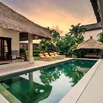 Villa Gading By Alfred In Bali