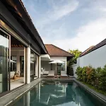 Villa Ria Bali