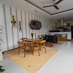 Villa Scarlet