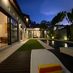 Spacious Villa In Petitenget Top Location