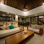 Spacious Villa In Petitenget Top Location
