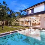 Villa London - Private 4 Bdr Villa In Seminyak, Pool & Garden In Prime Location