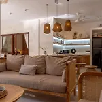Turan Casa Auri Seminyak