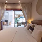 Turan Casa Auri Seminyak