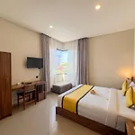 D Home Seminyak By Pramana Villas