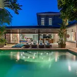 Villa Alchemy Private 4 Bedroom Eat Street 10 Steps To Revolver Cafe
