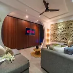 Villa Alchemy Private 4 Bedroom Eat Street 10 Steps To Revolver Cafe