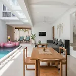 Volare Villa