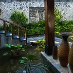 Arwana Estate