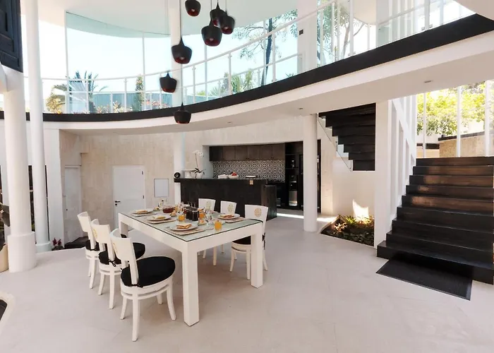 Villa Rose