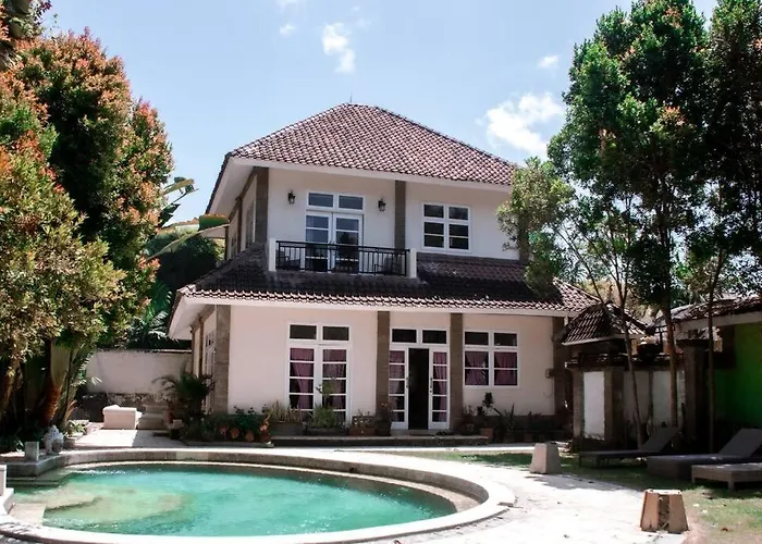 2 Bed Villa With Pool, Big Garden, Central Seminyak