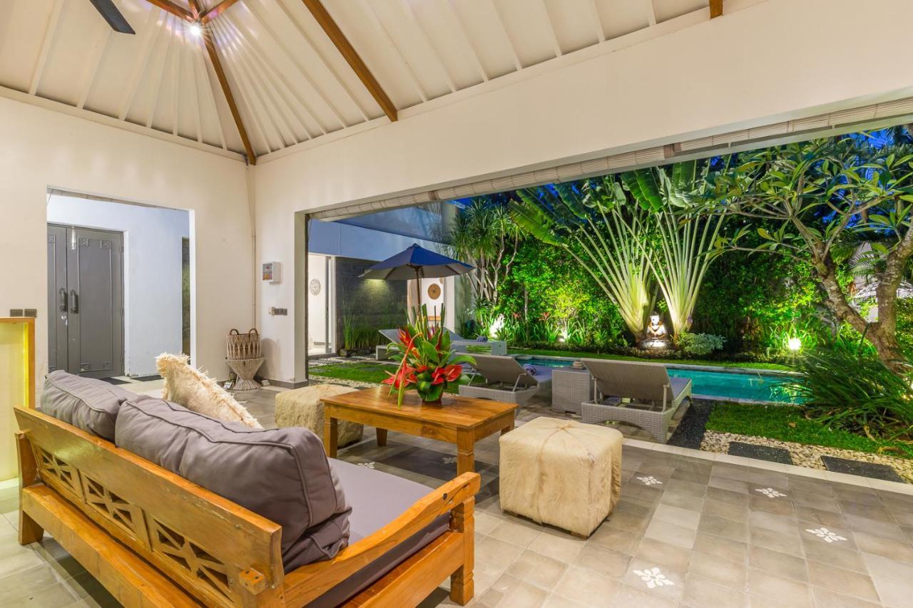 Irma Villa *