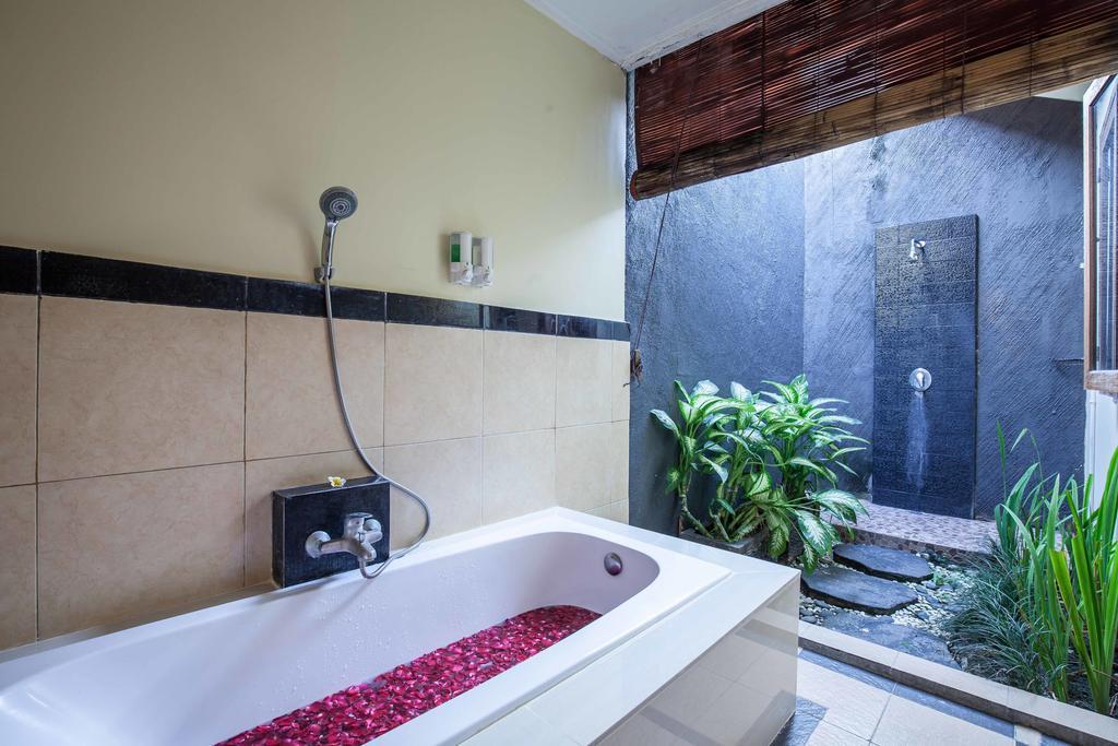 Putri Bali Villa *