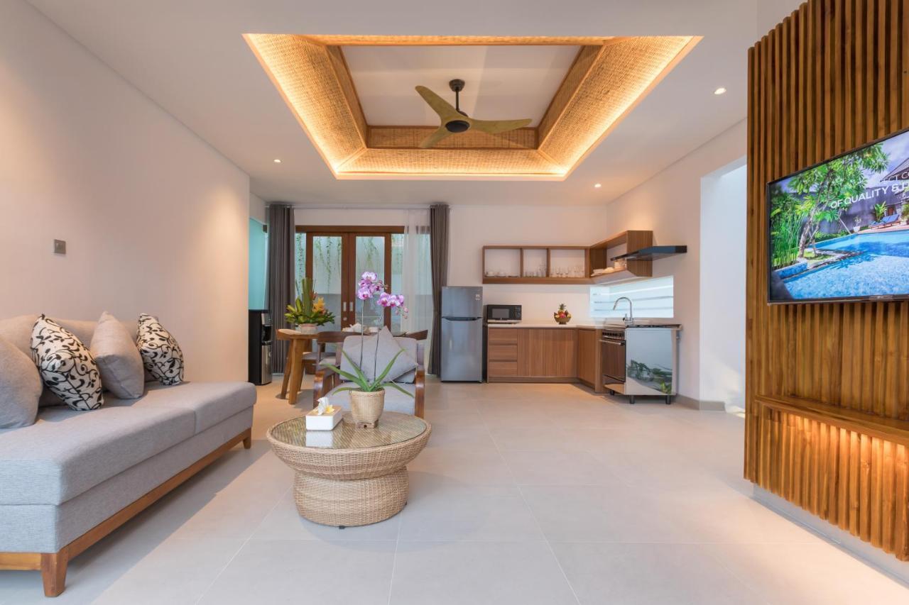 Fenosa By Nagisa Bali * Seminyak (Bali)