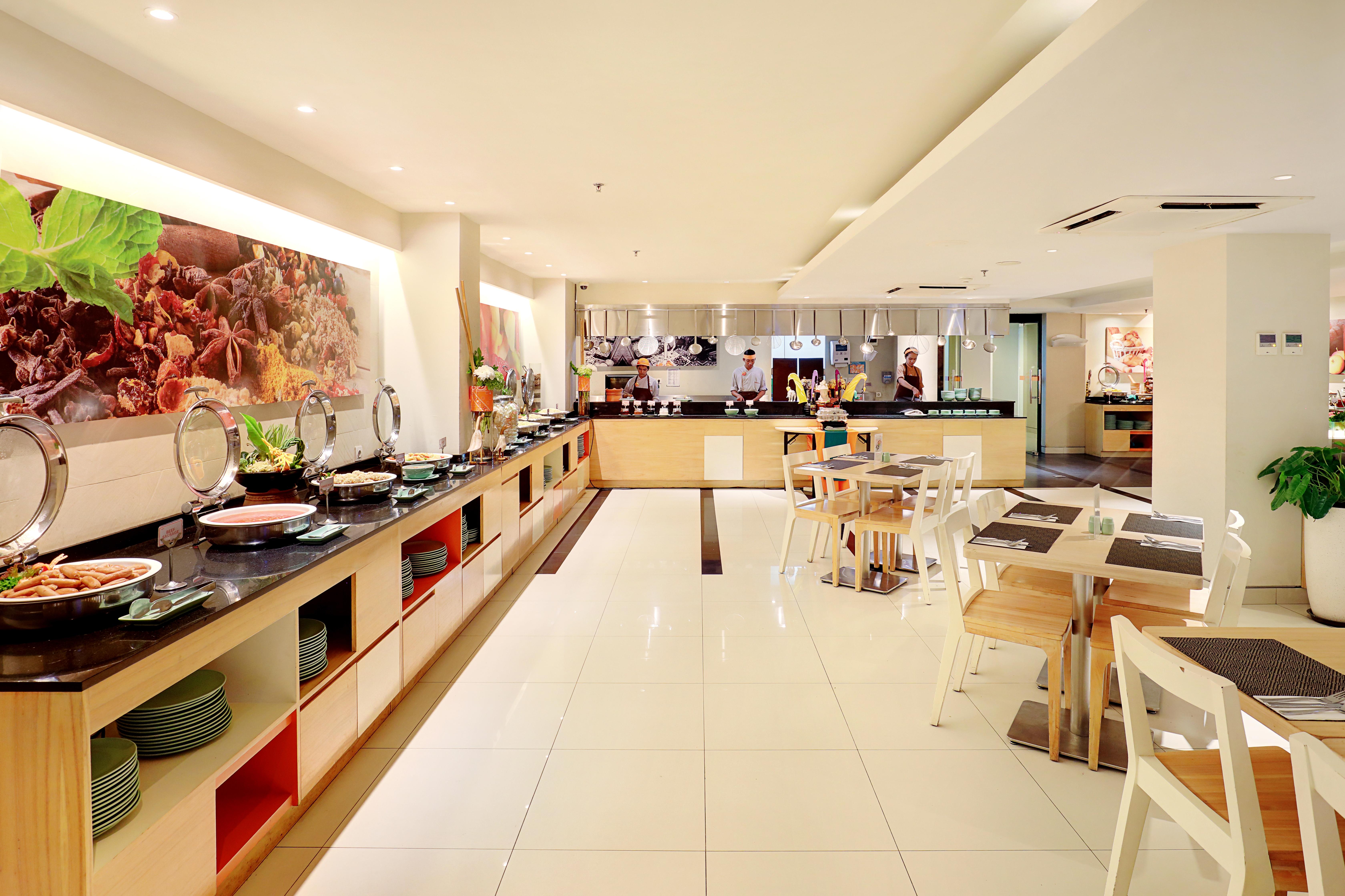 Harris Seminyak (Bali)