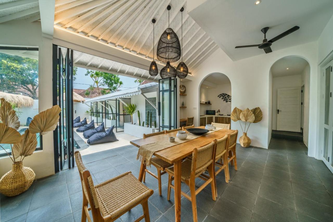 Villa Mana 888 - Cozy Tropical 4br In Seminyak! Seminyak (Bali)