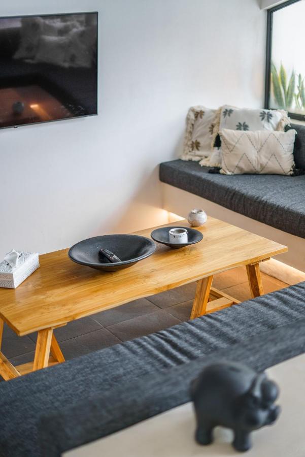 Mana 888 - Cozy Tropical 4br In Seminyak!