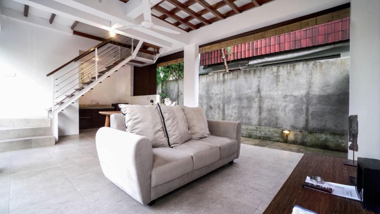 The Lumbung Wood * Seminyak (Bali)