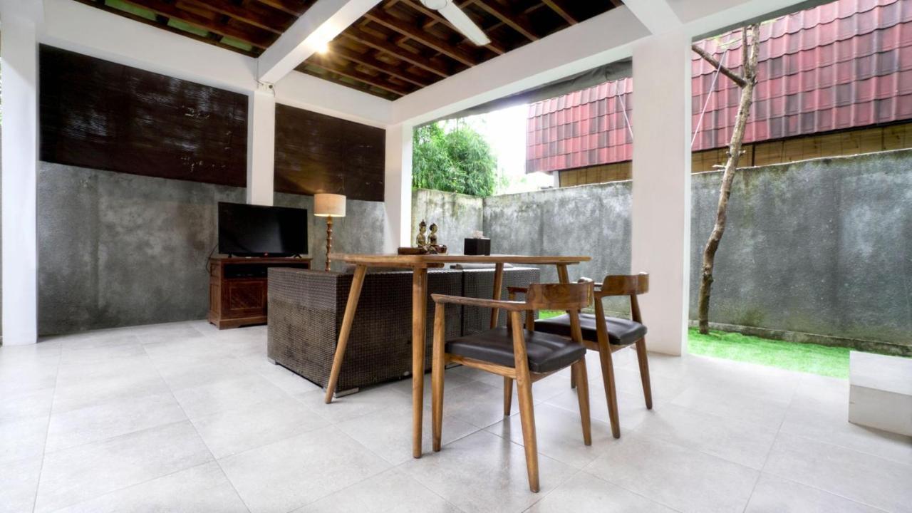 The Lumbung Wood Villa Seminyak (Bali)