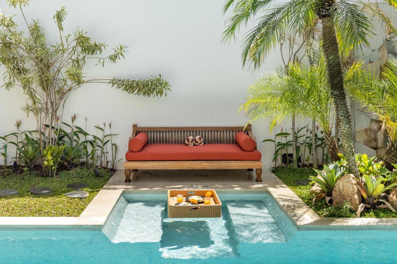 Brand New 5 Bd Luxury 300m To Villa *