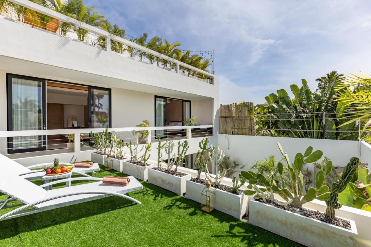 Brand New 5 Bd Luxury 300m To * Seminyak (Bali)