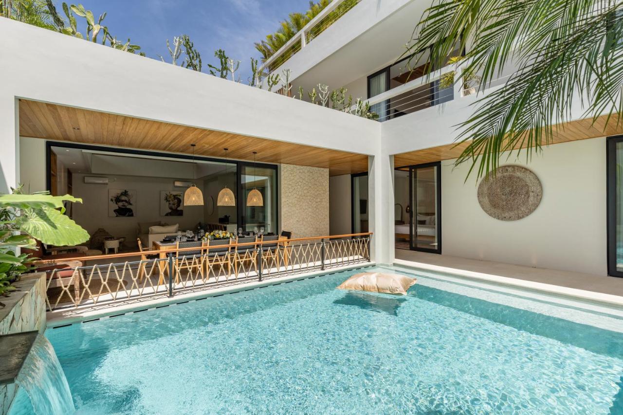 Brand New 5 Bd Luxury 300m To Villa Seminyak (Bali)