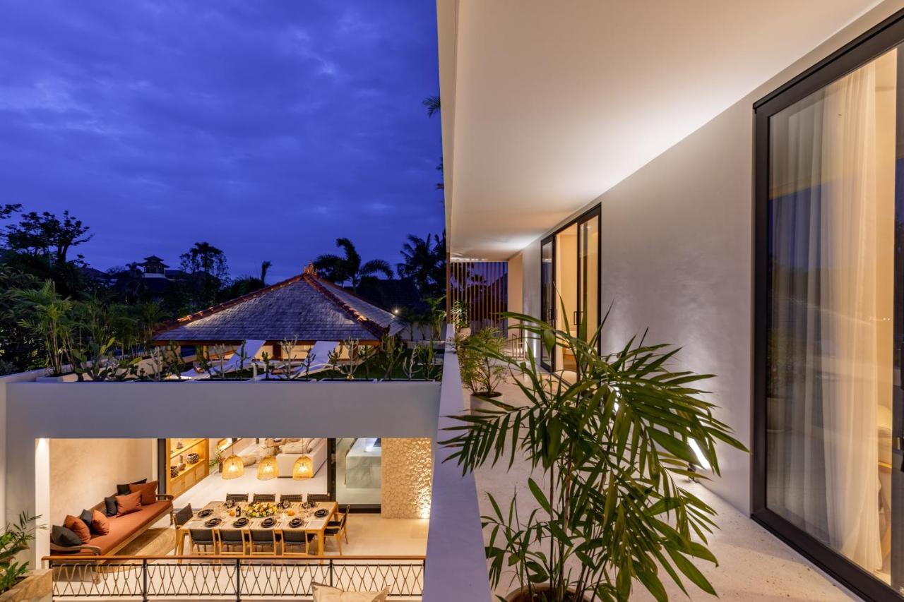 Brand New 5 Bd Luxury 300m To Villa