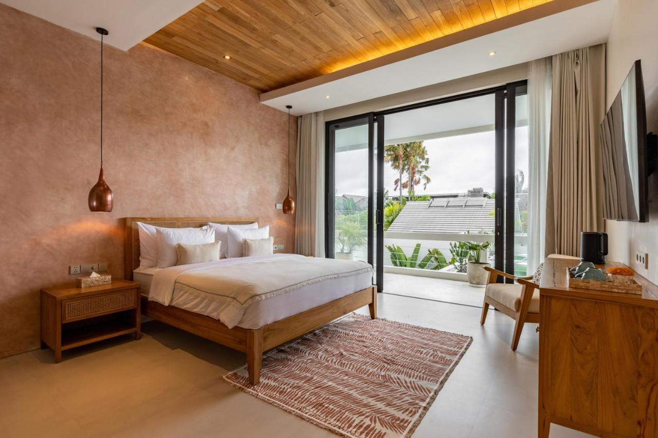 Brand New 5 Bd Luxury 300m To Villa