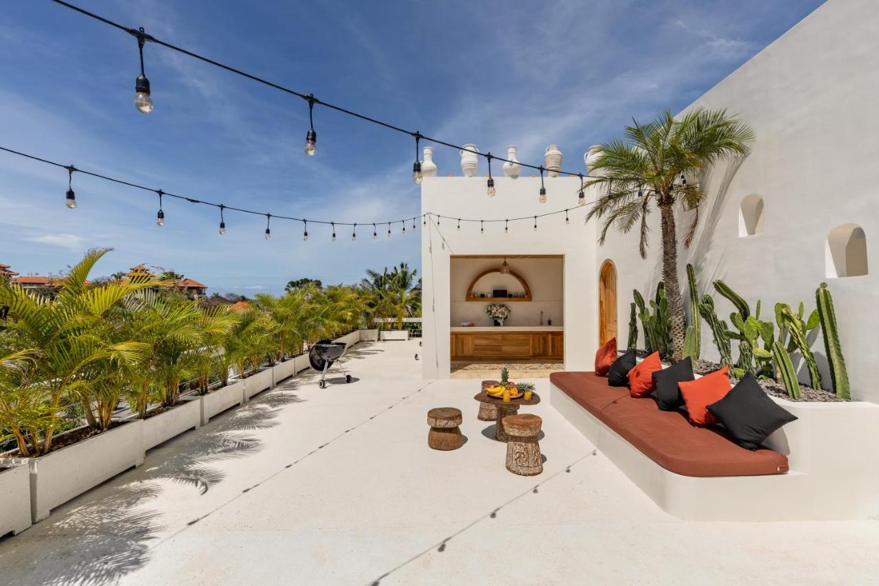 Villa Brand New 5 Bd Luxury 300m To *
