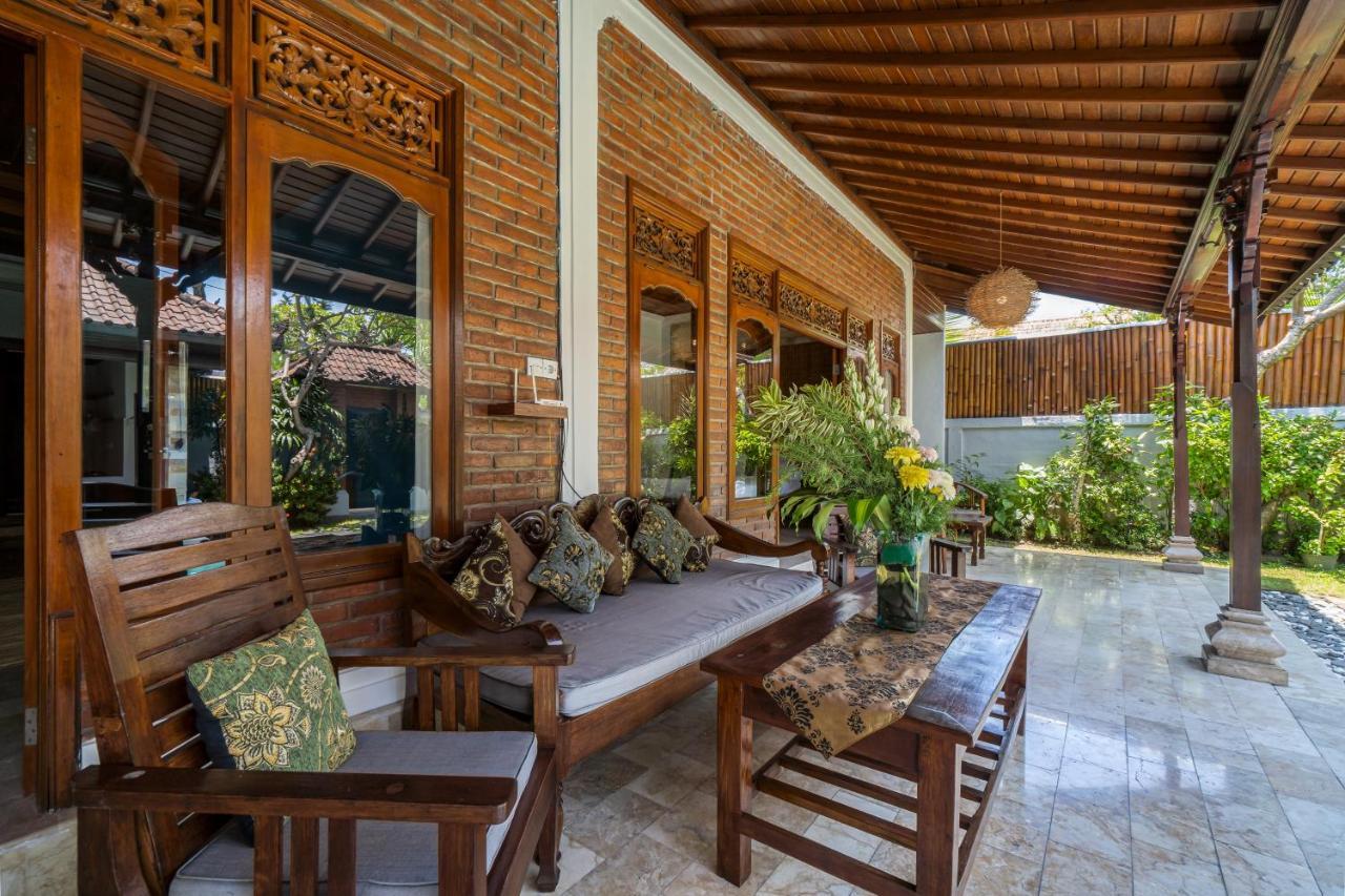 Kori Bali Kubu, 9 People Maximum, Close To Villa Seminyak (Bali)