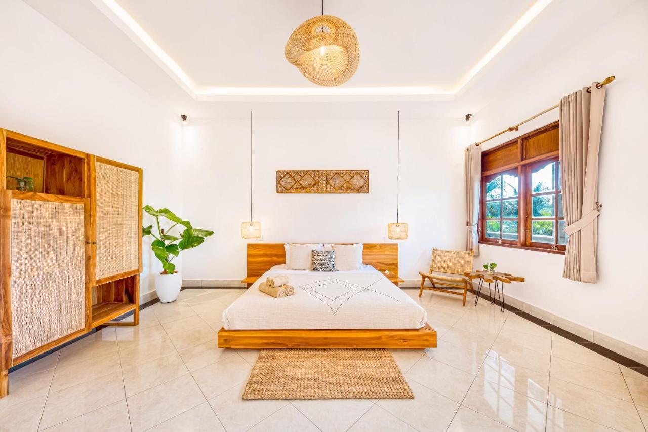 Dublin - Luxury 5 Bdr W Jacuzzi & Pool Seminyak (Bali)