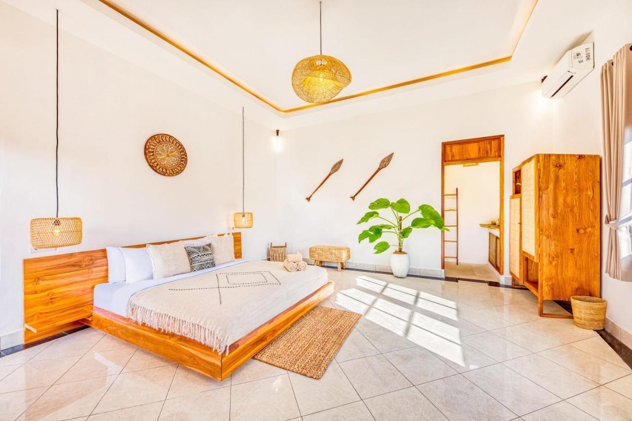 Dublin - Luxury 5 Bdr W Jacuzzi & Pool *