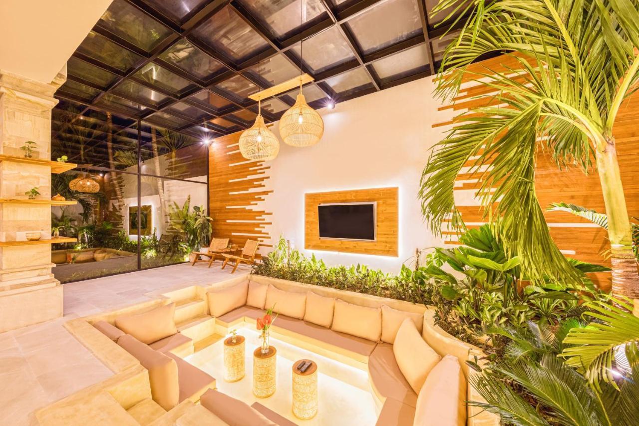 Vila Dublin - Luxury 5 Bdr W Jacuzzi & Pool Seminyak (Bali)